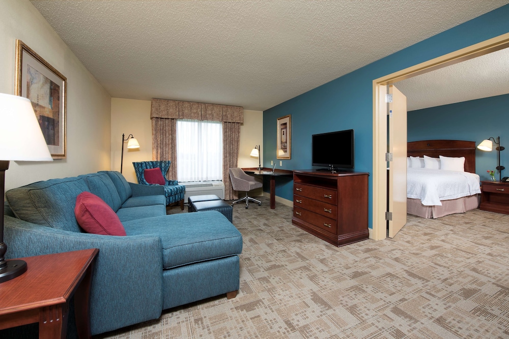 Suite, 1 King Bed, Non Smoking - Photo 1