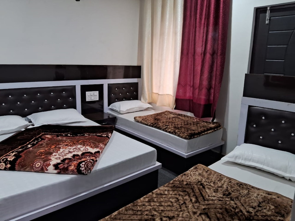 Deluxe Triple Room, Multiple Bedrooms