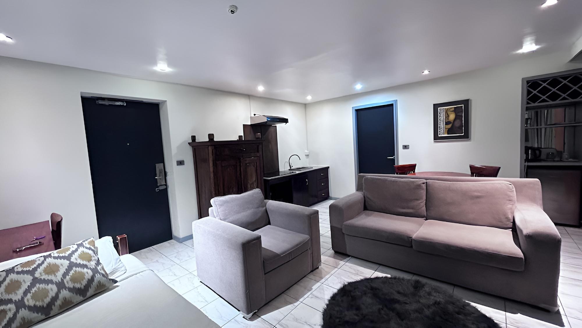 Executive Suite photo 16
