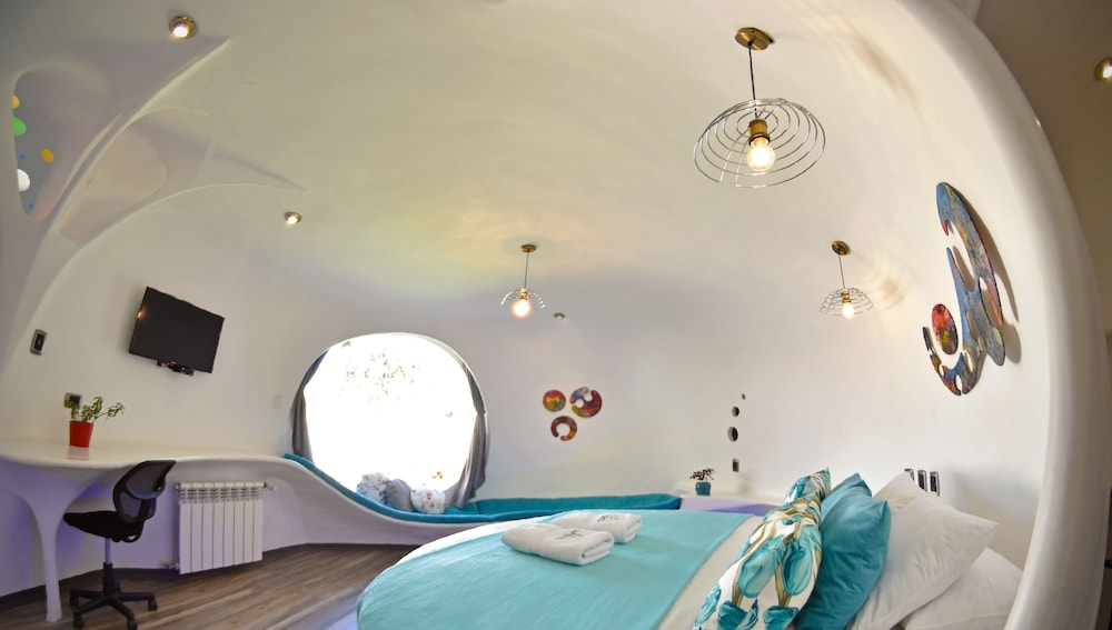 Deluxe Room, Hot Tub