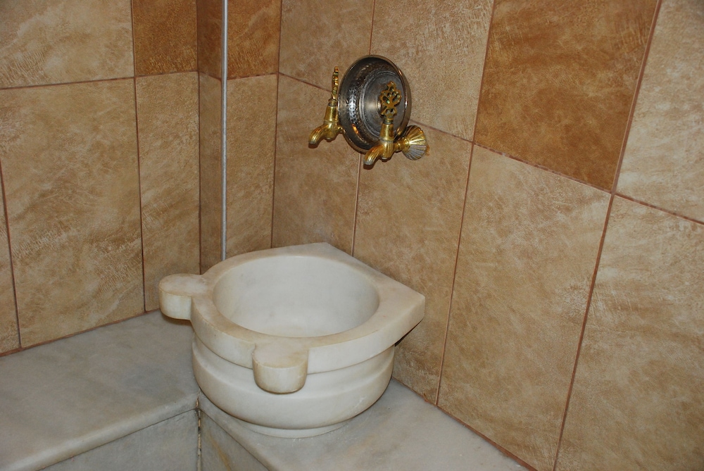 Deluxe Suite photo 2