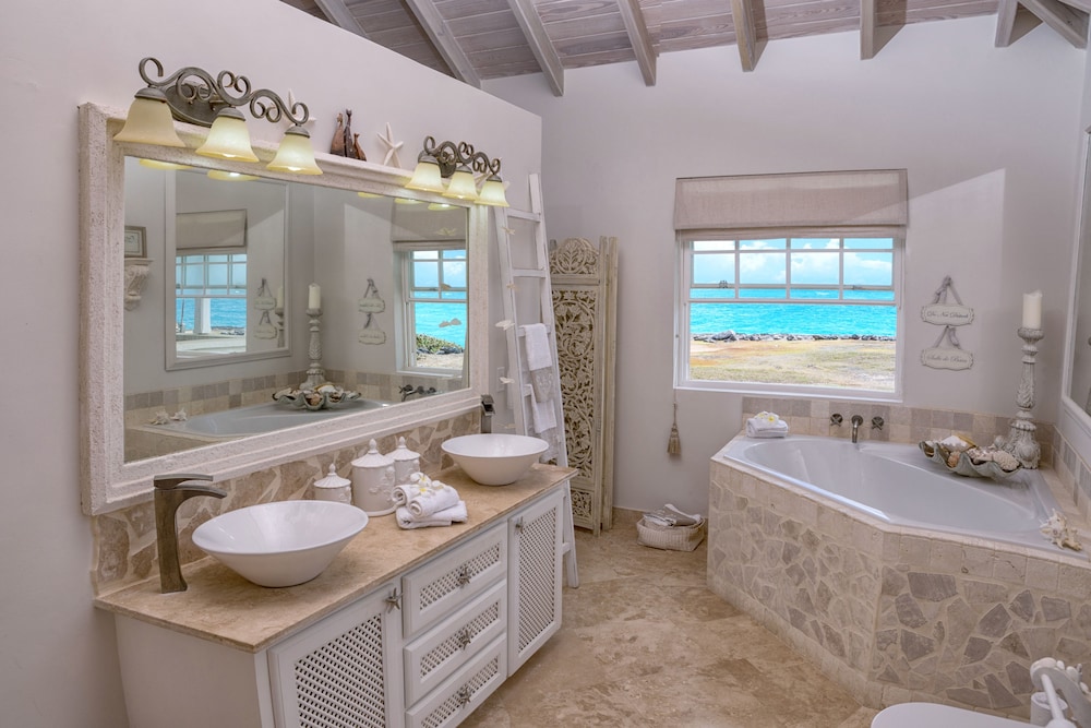 Villa photo 3