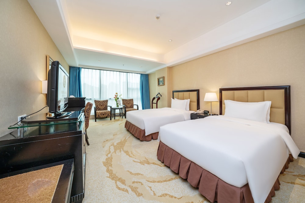 Business Twin Room - Photo 1
