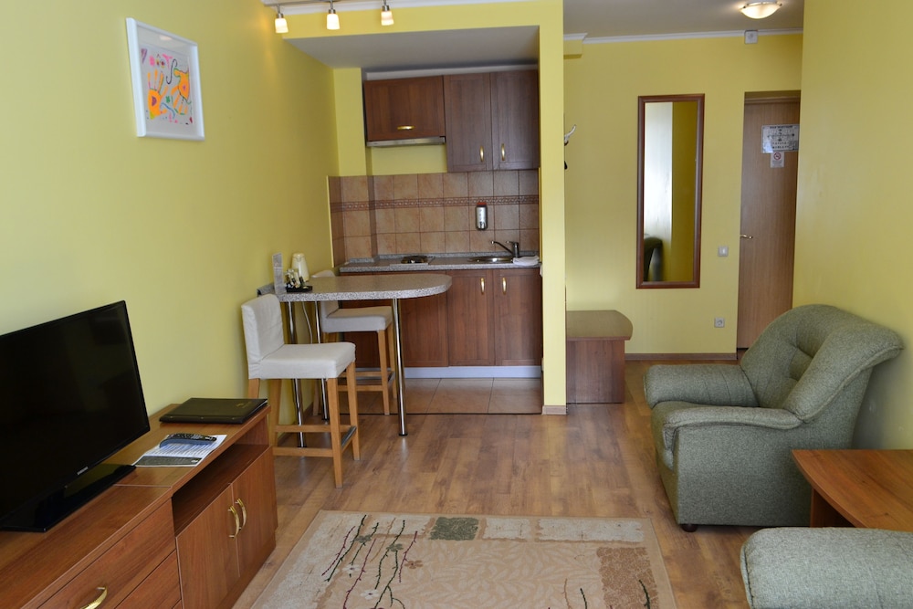 Family Room, 1 Bedroom, Kitchenette