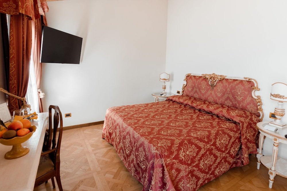 Junior Suite Tosca with balcony - Photo 4