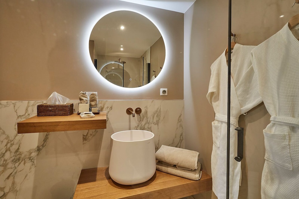 Double Room (elegance) - Photo 13