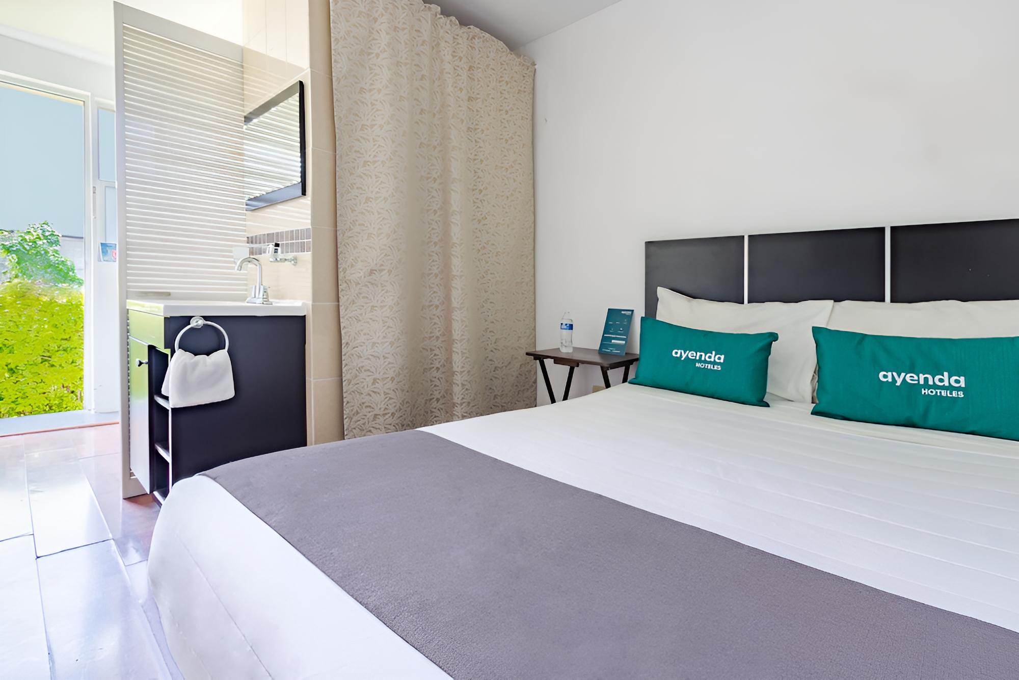 Standard Double Room photo 3