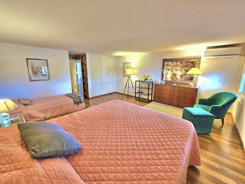 Premier Loft, Sea View, Annex Building photo 3
