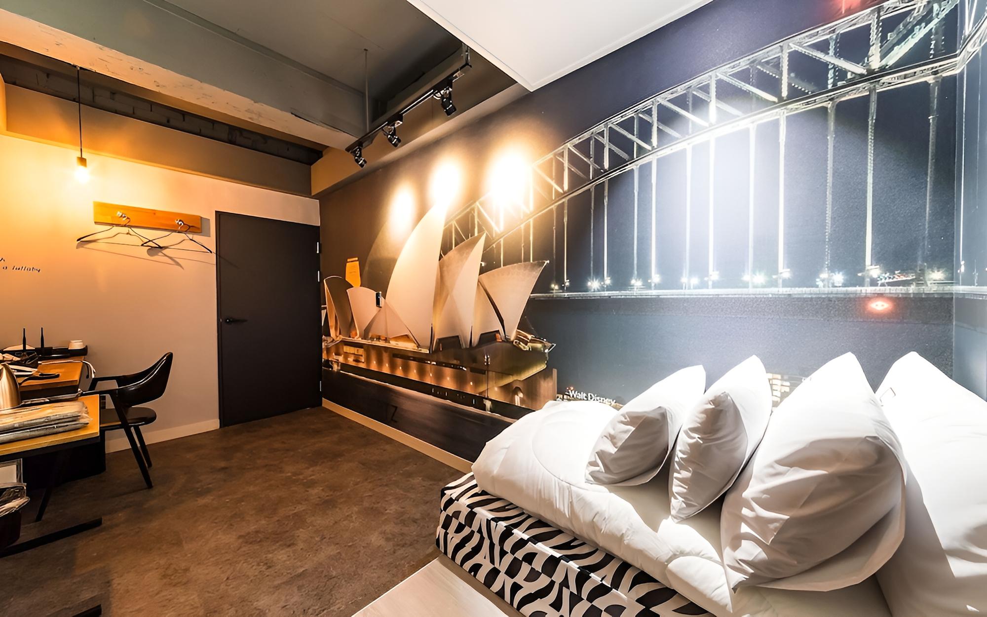 Room (Mini room (seated seating no parking ) - Photo 1