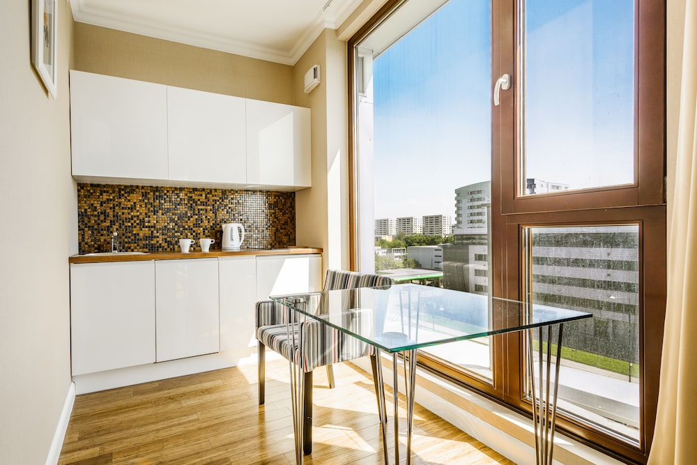 Economy Studio Suite