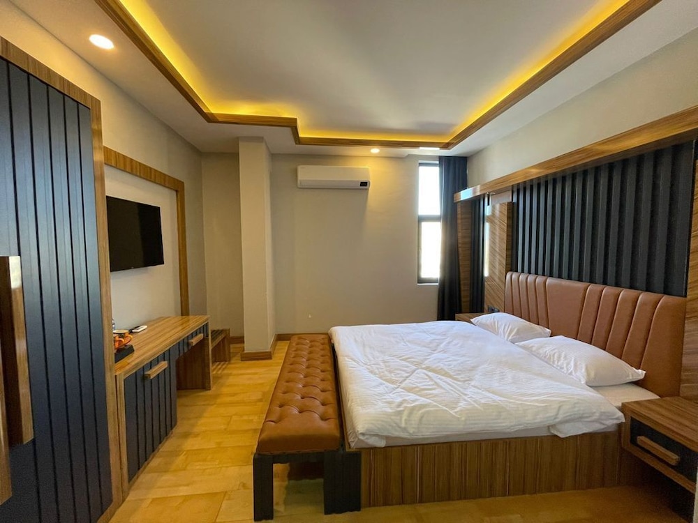 Executive Quadruple Room