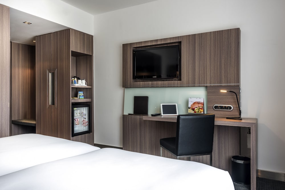 Superior Room, Multiple Beds photo 3