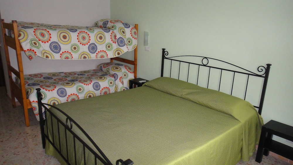 Family Quadruple Room, Multiple Beds, City View