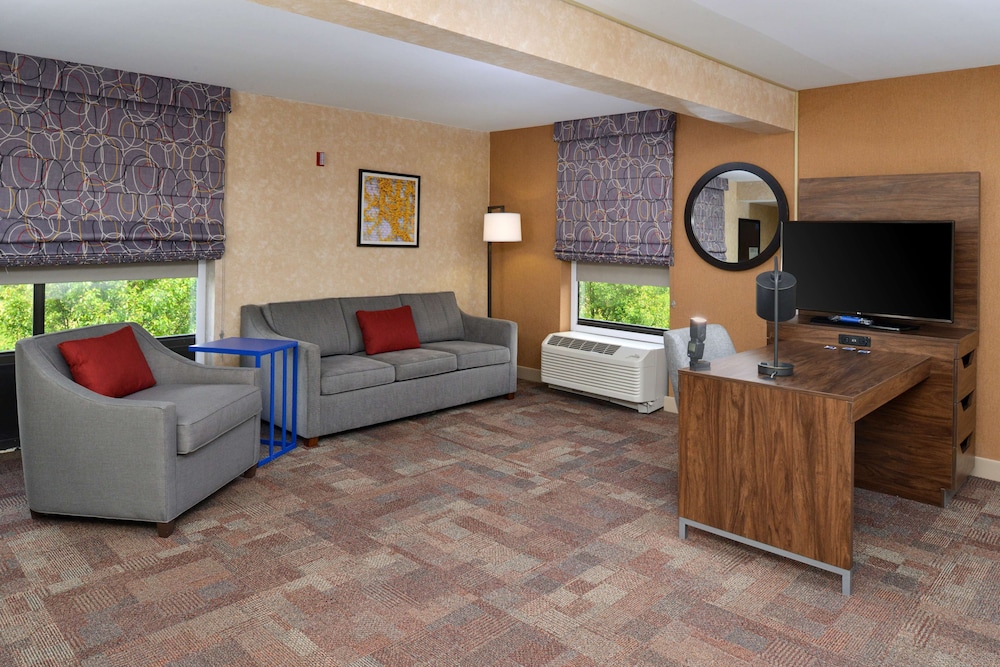 Suite, 2 Queen Beds, Non Smoking photo 2