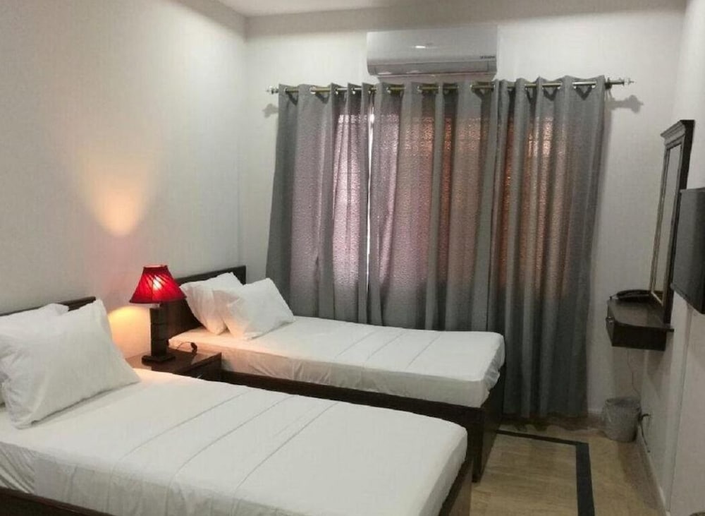 Deluxe Double Room - Photo 10