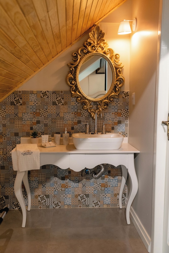 Deluxe Double Room, City View - Photo 26