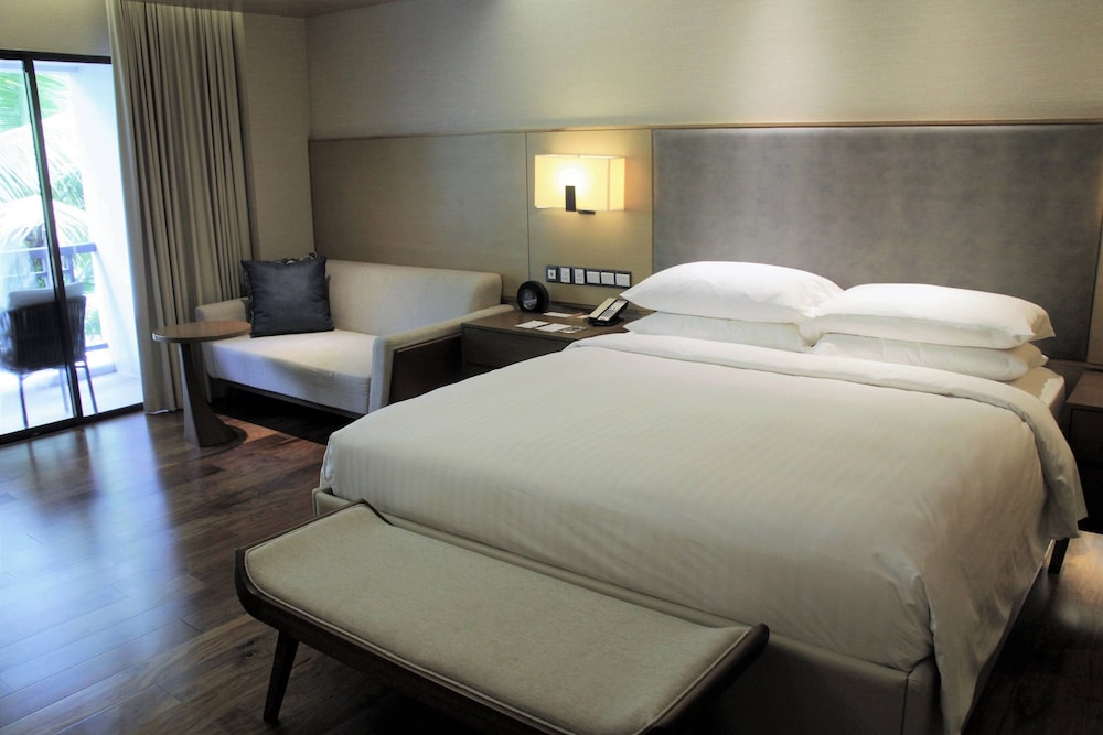 Premier Room, 2 Double Beds, Balcony - Photo 2