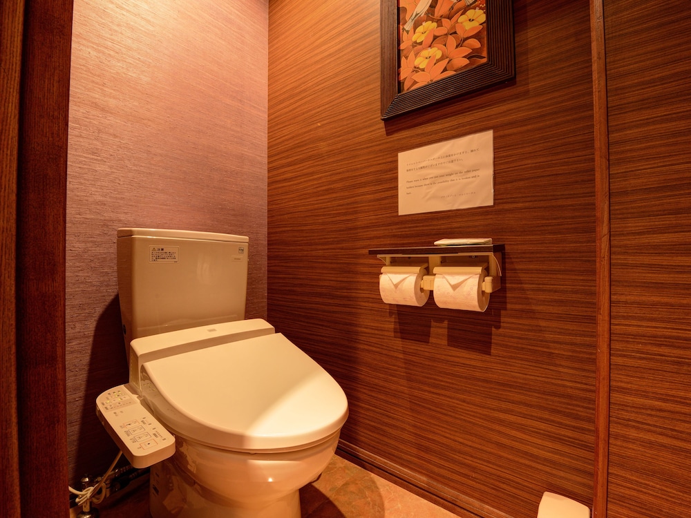 Deluxe Twin Room, 2 Twin Beds, Non Smoking, Private Bathroom photo 3