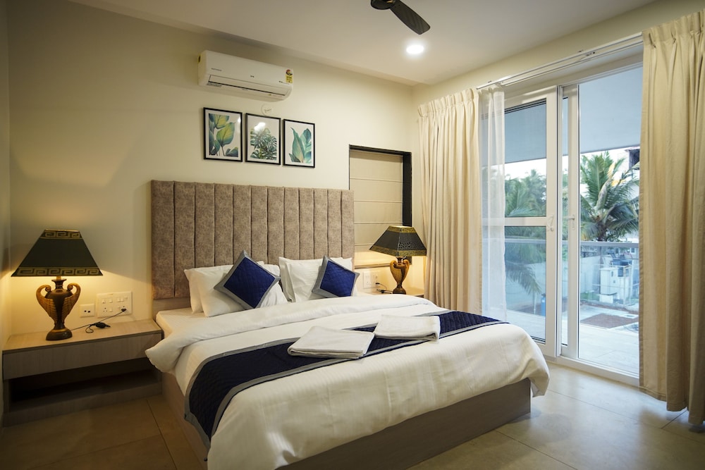 Premium Villa photo 2