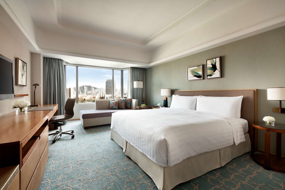 City Wing, Deluxe Grand Room, 1 King Bed - Photo 2