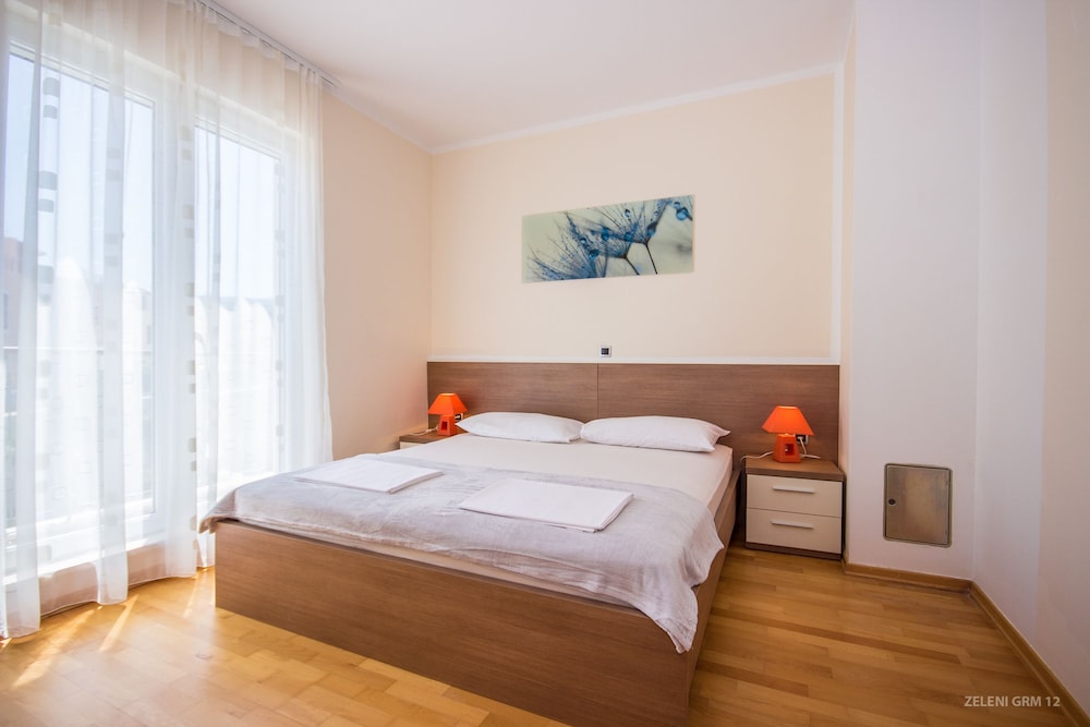 Villa photo 2