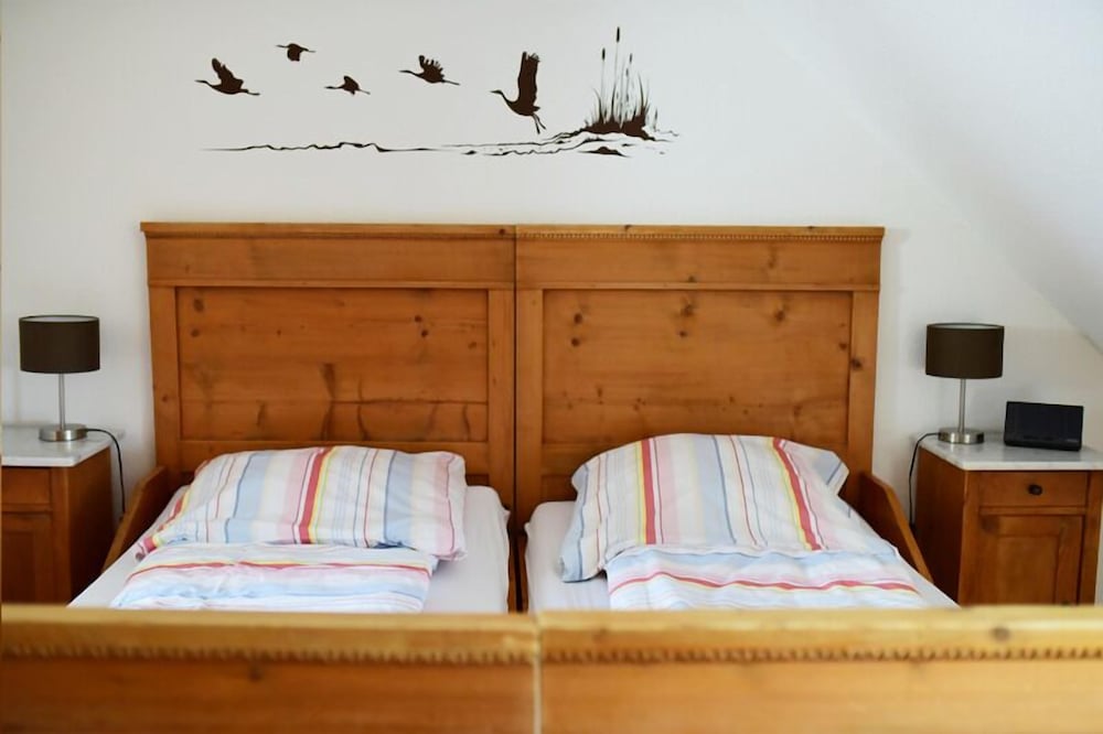 Standard Twin Room, Shared Bathroom