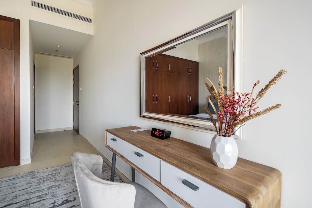 Signature Apartment, 1 Bedroom, Beach View photo 2