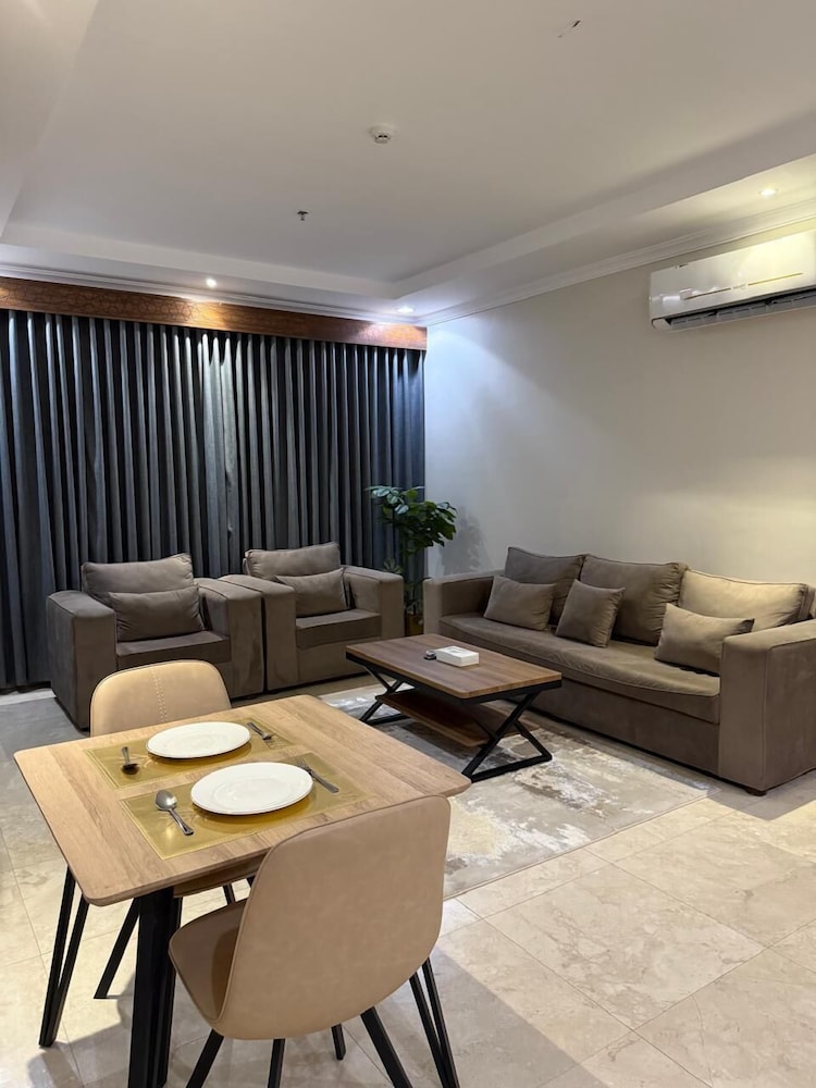 Deluxe Double or Twin Room photo 1