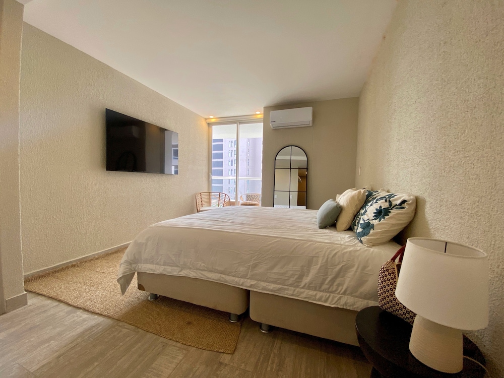 Apartment photo 2