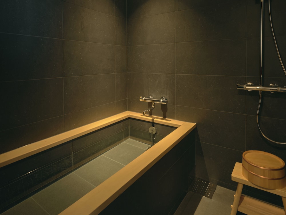 UNIVERSAL TWIN ROOM [ TRADITIONAL BUILDING VIEW ] photo 2
