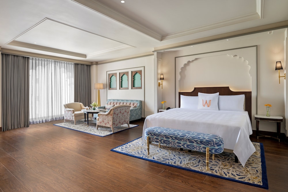 Suite, 1 King Bed photo 1