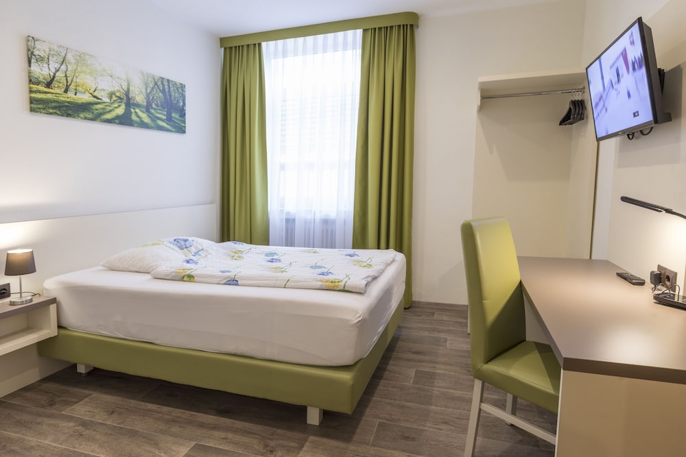 Single Room photo 3