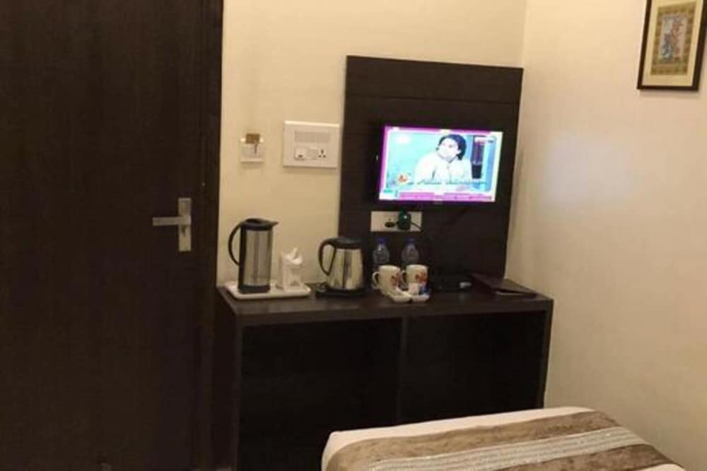 Deluxe Room - Photo 4