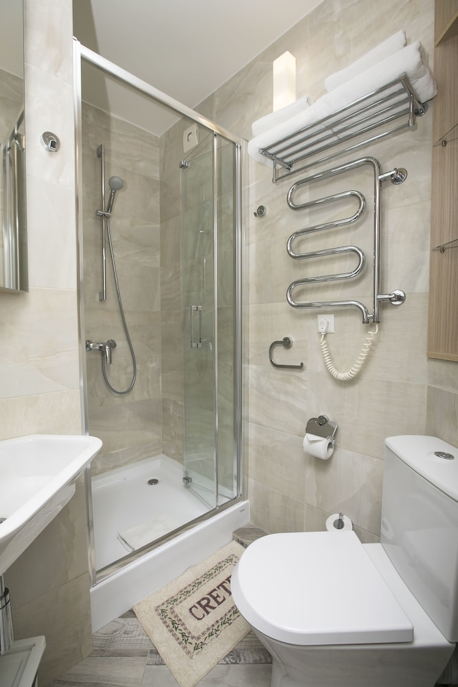 Standard Double Room with Extra Bed photo 3