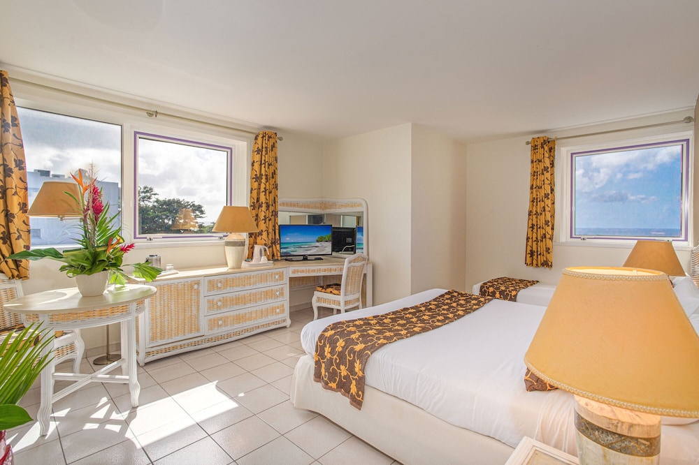 Superior Room, Sea View (Elevator) - Photo 11