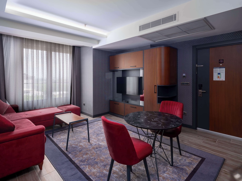 Suite, 2 Bedrooms, Non Smoking, Kitchenette (Vista) - Photo 9