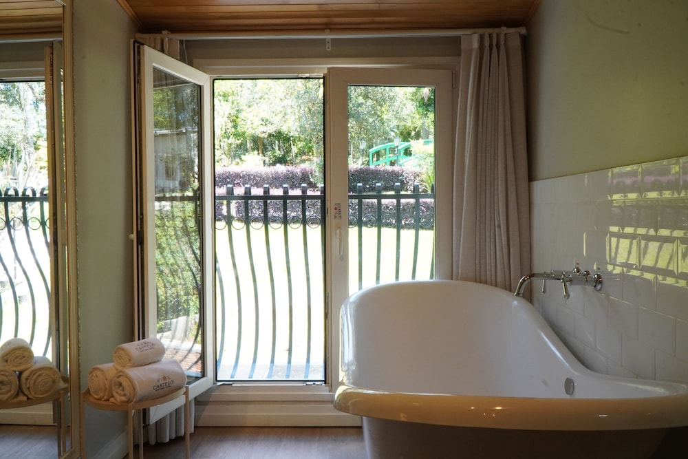 Deluxe Double Room, City View - Photo 14
