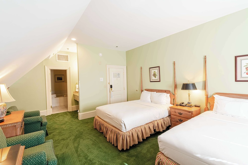 Suite, 2 Queen Beds (Governors) photo 2