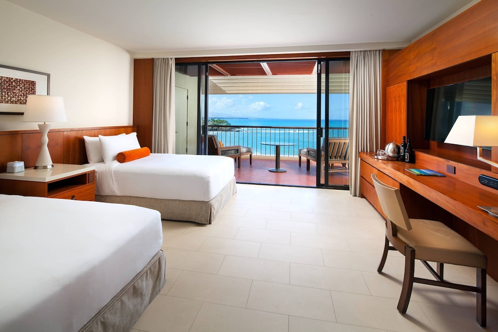 Room, 2 Double Beds, Oceanfront (Tower, Newly Renovated) - Photo 1