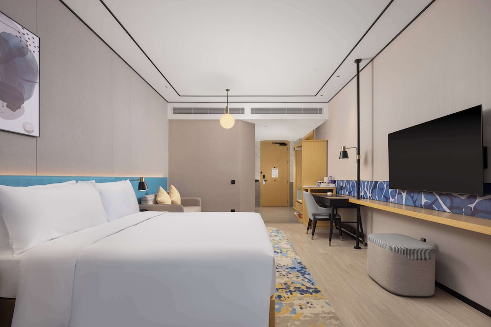 Room, 1 King Bed photo 1