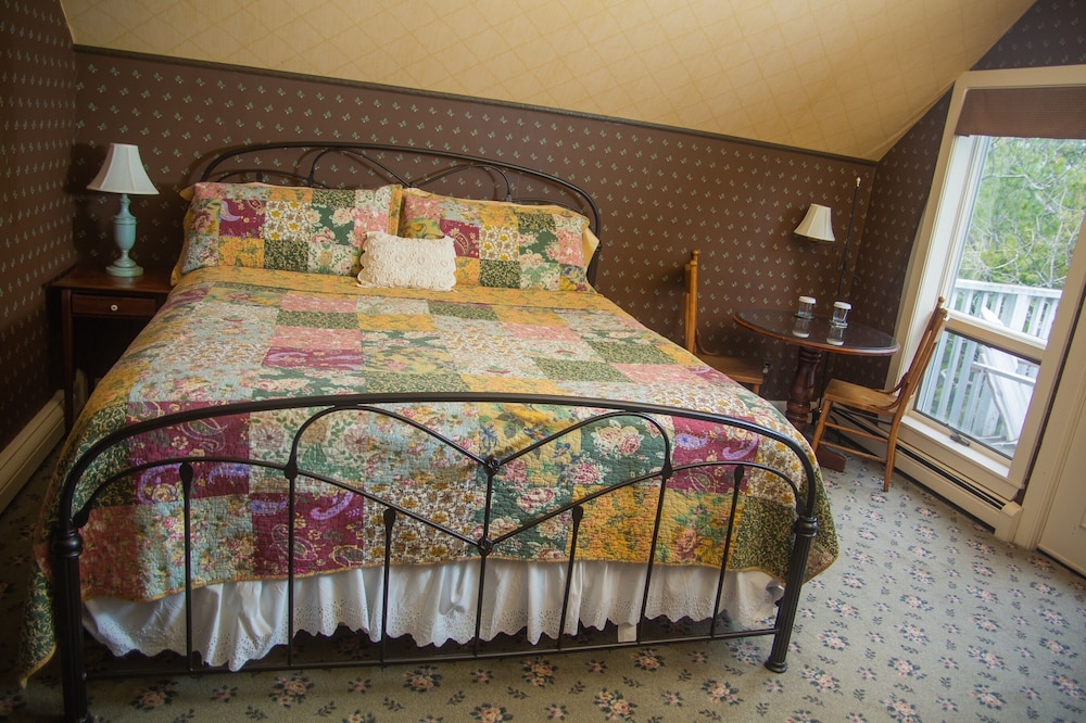 Honeymoon Double Room, 1 King Bed, Balcony