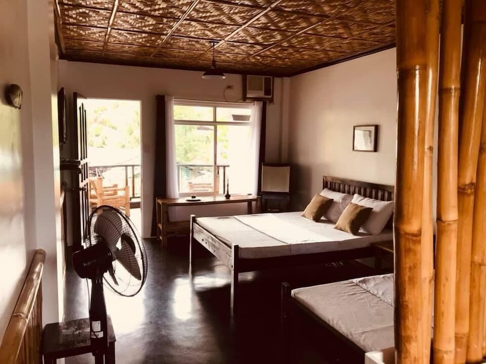 Deluxe Suite - Photo 1