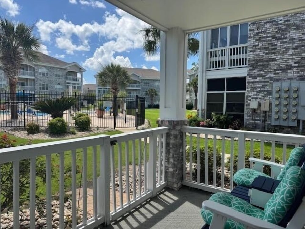 Condo, 2 Bedrooms