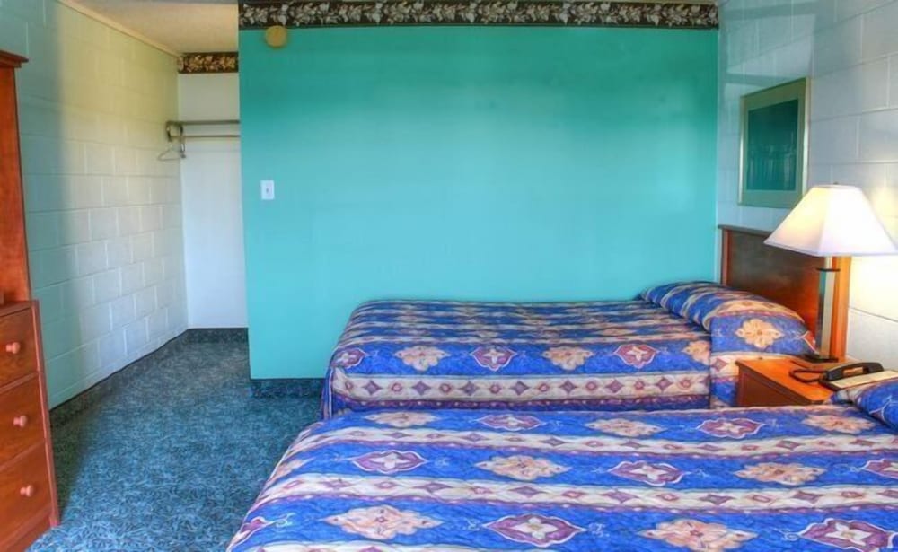 Standard Room, 2 Double Beds, Non Smoking photo 1