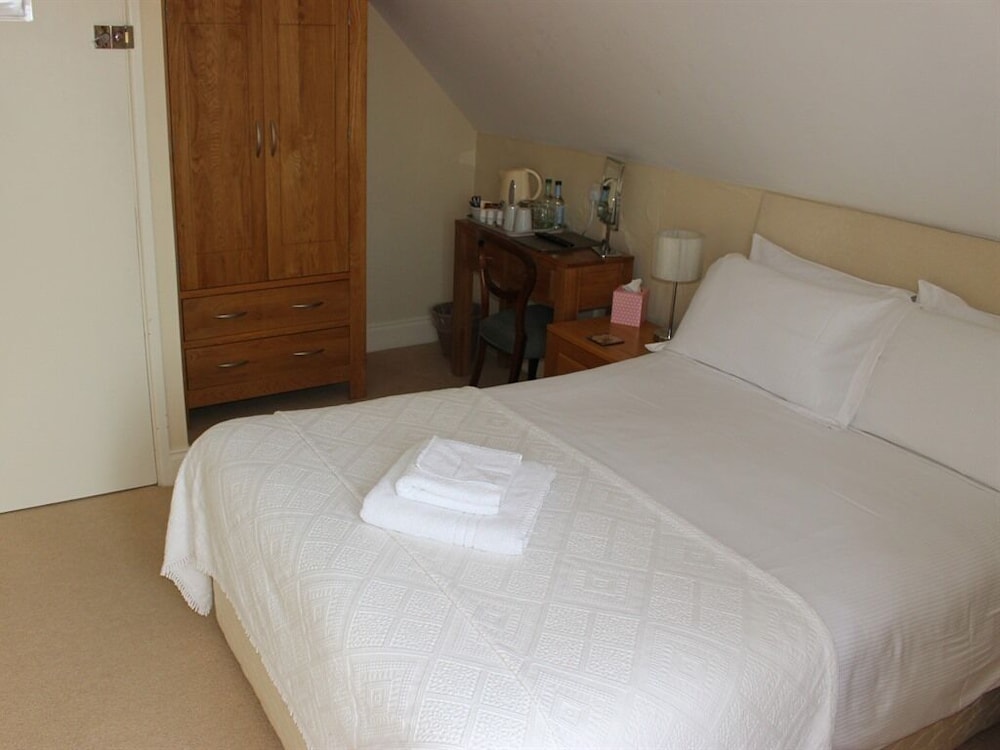 Classic Double Room, Ensuite