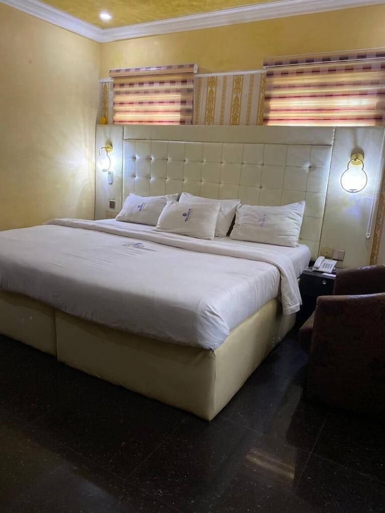 Executive Studio Suite photo 1