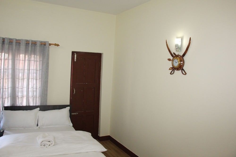 Deluxe Twin Room, Multiple Beds, Private Bathroom, Valley View photo 1