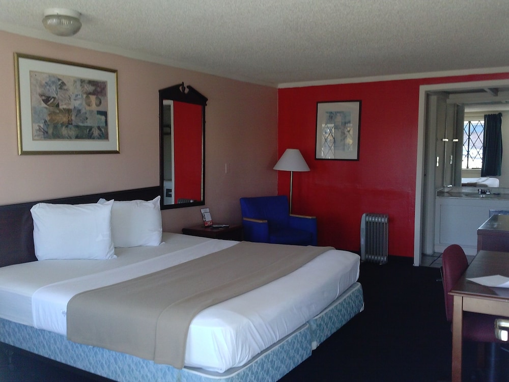 Classic Room, 1 Queen Bed - Photo 1