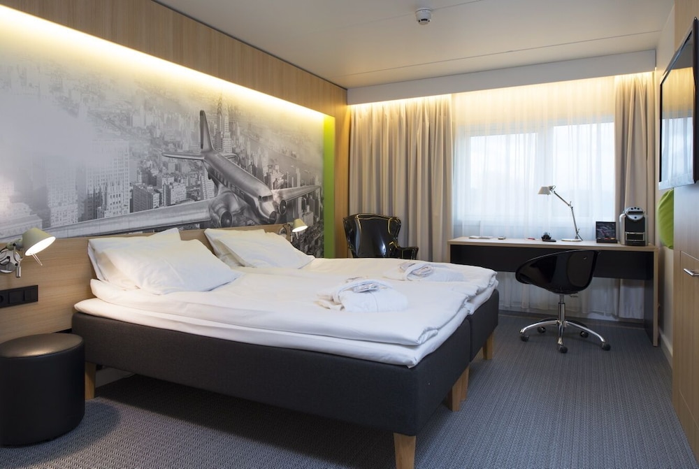 Superior Room, Non Smoking (2 Twin Beds) photo 3