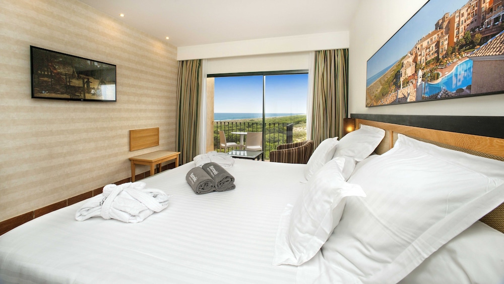 Superior Room (with Nature Reserve)